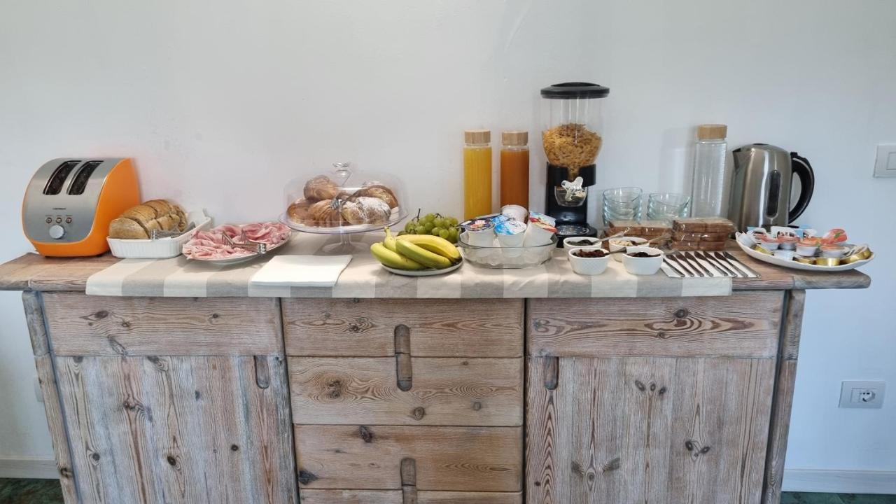 Bed and Breakfast Antica Dimora Dei Gelsi Манерба-дель-Гарда Екстер'єр фото